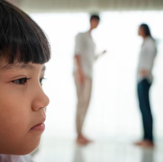 Anak Menjauh dari Orang Tua? Hati-Hati, Bisa Jadi Tanda Parental Alienation Syndrome