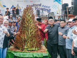 Dukung Ketahanan Pangan, Wabup Gresik Resmikan KDMP & Buka Festival Kerang Dukung Ketahanan Pangan, Wabup Gresik Resmikan KDMP & Buka Festival Kerang