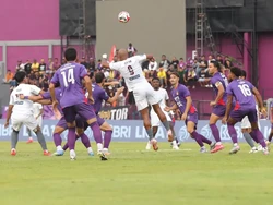 PSM Ditahan Imbang 10 Pemain Persik, Skor 1-1 PSM Ditahan Imbang 10 Pemain Persik, Skor 1-1