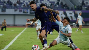 Kabar Sport CNN Terbaru : Hasil Super League: Bali United Putus Rekor Kemenangan Persita