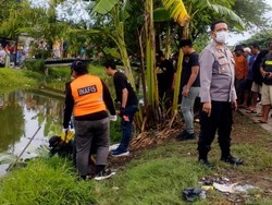 Geger Mayat Lelaki Asal Grobogan Mengambang di Kali Gempol Indramayu Geger Mayat Lelaki Asal Grobogan Mengambang di Kali Gempol Indramayu