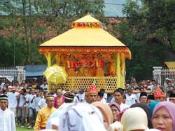 Hanta Ua Pua, Warisan Adat Bima untuk Mengenang Masuknya Islam di Tanah Mbojo Hanta Ua Pua, Warisan Adat Bima untuk Mengenang Masuknya Islam di Tanah Mbojo