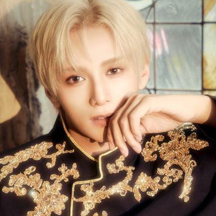 Zayyan dari XODIAC yang baru-baru ini mengumumkan agenda comeback mereka lewat perilisan single album keempat bertajuk Alibi pada 11 November mendatang.
