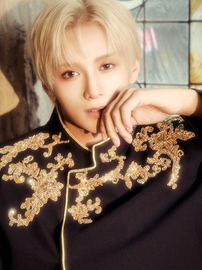 Zayyan dari XODIAC yang baru-baru ini mengumumkan agenda comeback mereka lewat perilisan single album keempat bertajuk Alibi pada 11 November mendatang.