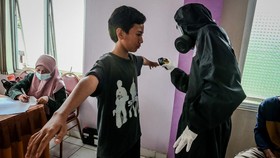 FOTO: Pemeriksaan Radiasi Cikande hingga Setahun Prabowo-Gibran