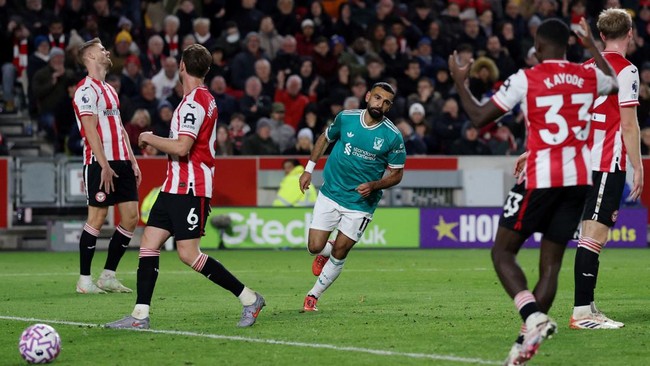 Klasemen Liga Inggris usai Liverpool Kalah 4 Kali Beruntun Liverpool kalah 2-3 dari Brentford, terlempar dari zona Liga Champions. Kini berada di posisi enam dengan 15 poin, tertinggal dari Arsenal dan Sunderland.