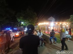 Ratusan Pesilat Serang Kafe di Kota Probolinggo, Pengunjung Berhamburan Ratusan Pesilat Serang Kafe di Kota Probolinggo, Pengunjung Berhamburan
