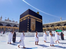 Amphuri Singgung Umrah Mandiri Bikin Dana Masyarakat Lari ke Luar Negeri Amphuri Singgung Umrah Mandiri Bikin Dana Masyarakat Lari ke Luar Negeri