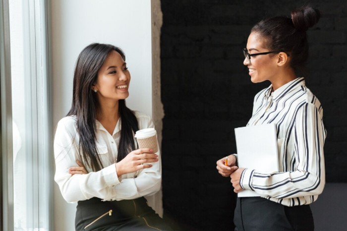 Kemampuan beradaptasi adalah tanda seseorang siap berkembang. Menurut Chamorro-Premuzic, keluar dari zona nyaman dan belajar hal baru bisa membuka lebih banyak peluang karier di masa depan./ Foto: freepik.com/drobotdean