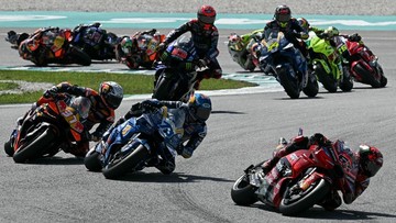 Sorotan Dunia Olahraga CNN Sport : Hasil MotoGP Malaysia: Marquez Menang, Bagnaia Sial Out Jelang Finis