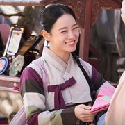 Comeback dengan Drakor Sageuk! Intip 4 Fakta Karakter Kim Se Jeong di Moon River