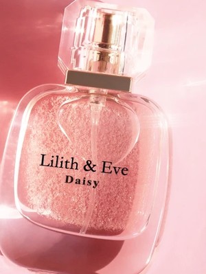 BeauPicks: 5 Rekomendasi Parfum Aroma Strawberry dari Brand Lokal