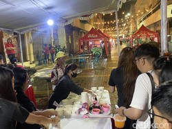 Bakso Ikan Kakap Waroeng Semawis Semarang Ludes Saat Hujan Deras Bakso Ikan Kakap Waroeng Semawis Semarang Ludes Saat Hujan Deras