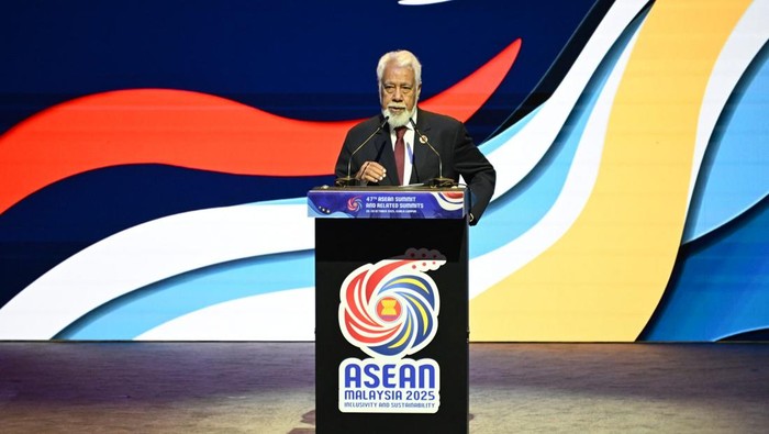 Perdana Menteri Timor Leste, Xanana Gusmão, di KTT ASEAN ke-47. Jadi momen bersejarah bergabungnya Timor Leste sebagai negara anggota ASEAN ke-11.