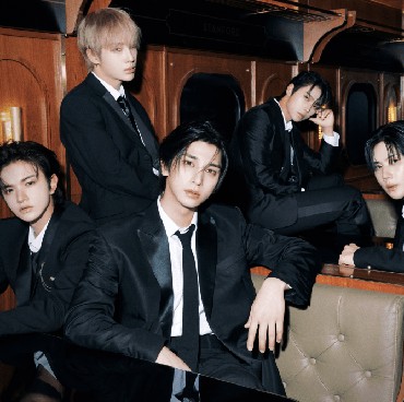 Lirik Lagu What's Wrong - BAE173