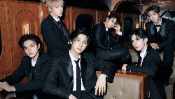 img-title Lirik Lagu What's Wrong - BAE173