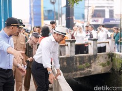 Tinjau Lokasi Banjir Kopo Sayati, Bupati DS: Butuh Danau Tampung Tinjau Lokasi Banjir Kopo Sayati, Bupati DS: Butuh Danau Tampung