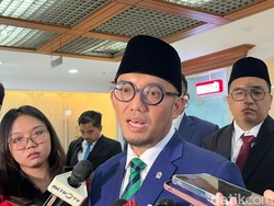 Kemenhaj Pastikan Umrah Mandiri Legal-Dilindungi, Siapkan Aturan Turunan Kemenhaj Pastikan Umrah Mandiri Legal-Dilindungi, Siapkan Aturan Turunan