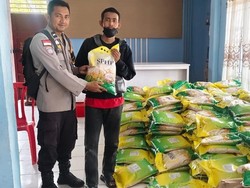 Gerakan Pangan di Meranti Riau, Polisi Salurkan 98 Ton Beras Murah Gerakan Pangan di Meranti Riau, Polisi Salurkan 98 Ton Beras Murah