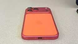 Fenomena iPhone 17 Pro Max Orange Berubah Warna Jadi Pink