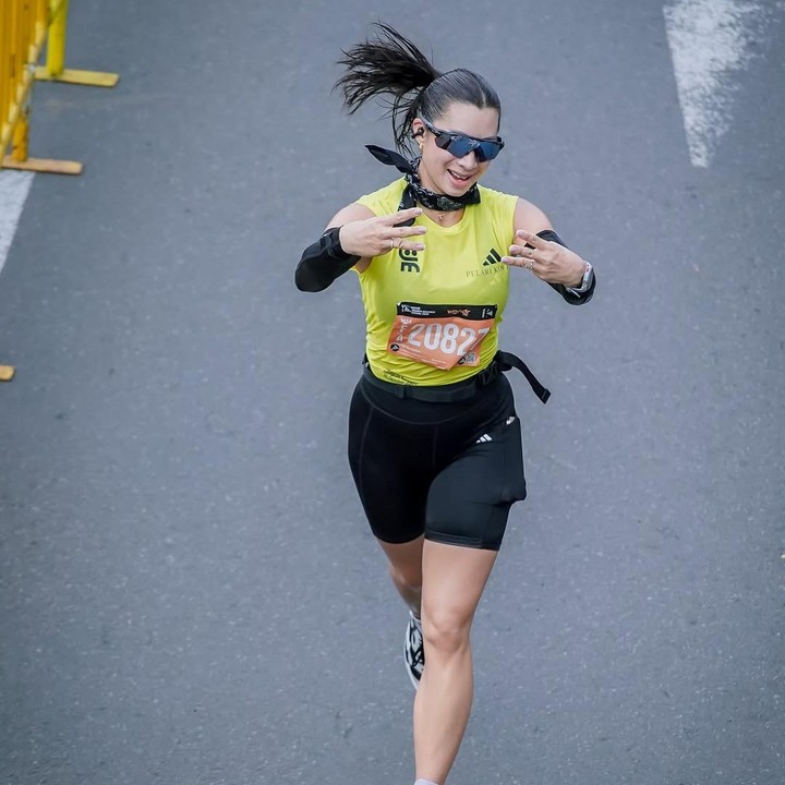 <p>Lebih dari sekadar olahraga, Jennifer Bachdim tampaknya menjadikan lari sebagai bagian dalam hidupnya, Bunda. Perempuan 38 tahun ini pun cukup sering mengikuti perlombaan marathon di berbagai negara. (Foto: Instagram@jenniferbachdim)</p>
