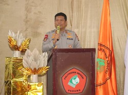 Kapolres Pelalawan Turun ke Kampus Paparkan Program Green Policing Kapolres Pelalawan Turun ke Kampus Paparkan Program Green Policing