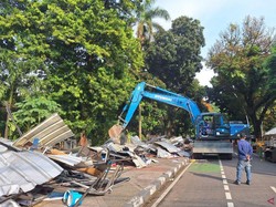 Pemkot Jaksel Mulai Bongkar Kios Pedagang di Pasar Barito Pemkot Jaksel Mulai Bongkar Kios Pedagang di Pasar Barito