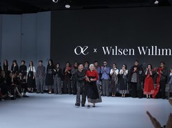 Show OE x Wilsen Willim 3.0, Chossy Latu Hingga Ivan Gunawan Jalan di Catwalk Show OE x Wilsen Willim 3.0, Chossy Latu Hingga Ivan Gunawan Jalan di Catwalk