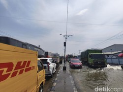 Banjir Pantura Sayung Demak Naik Lagi Jadi Setengah Meter Banjir Pantura Sayung Demak Naik Lagi Jadi Setengah Meter