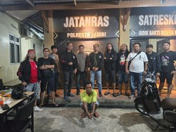 Penusuk Viktor di OKU hingga Tewas Ditangkap di Jambi Penusuk Viktor di OKU hingga Tewas Ditangkap di Jambi
