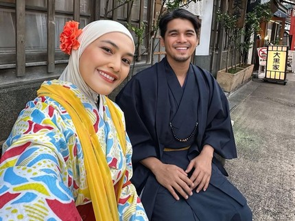 Sempat 16 Th Musuhan, Intip Potret Ratu Anandhita & Mario Irwinsyah Rayakan Ultah Pernikahan ke-10