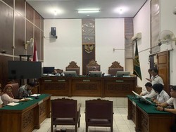Hakim Juga Tolak Praperadilan Syahdan Husein-Muzzafar di Kasus Penghasutan Hakim Juga Tolak Praperadilan Syahdan Husein-Muzzafar di Kasus Penghasutan