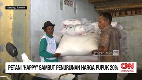 VIDEO: Petani 'Happy' Sambut Penurunan Harga Pupuk 20%