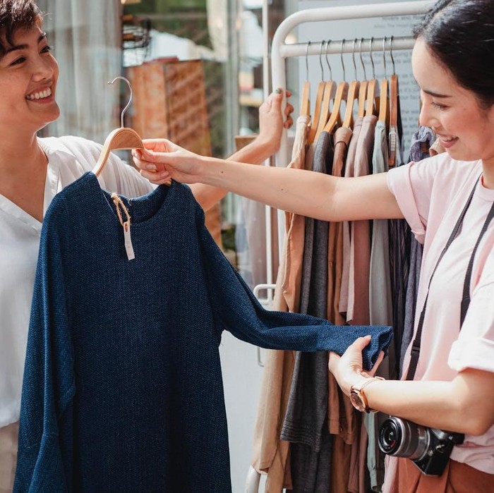 Menabung tanpa tujuan sering membuat seseorang kehilangan arah dan motivasi. Jika kamu tidak tahu untuk apa menabung, maka uang tabungan bisa mudah terpakai untuk hal-hal yang sebenarnya tidak penting.