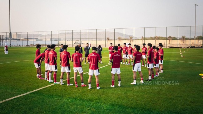 PSSI Jelaskan Alasan Hanya 4 Diaspora di Timnas U-17 Anggota Exco PSSI, Arya Sinulingga, mengungkap alasan hanya ada empat pemain diaspora di Timnas Indonesia U-17 untuk Piala Dunia U-17 2025.