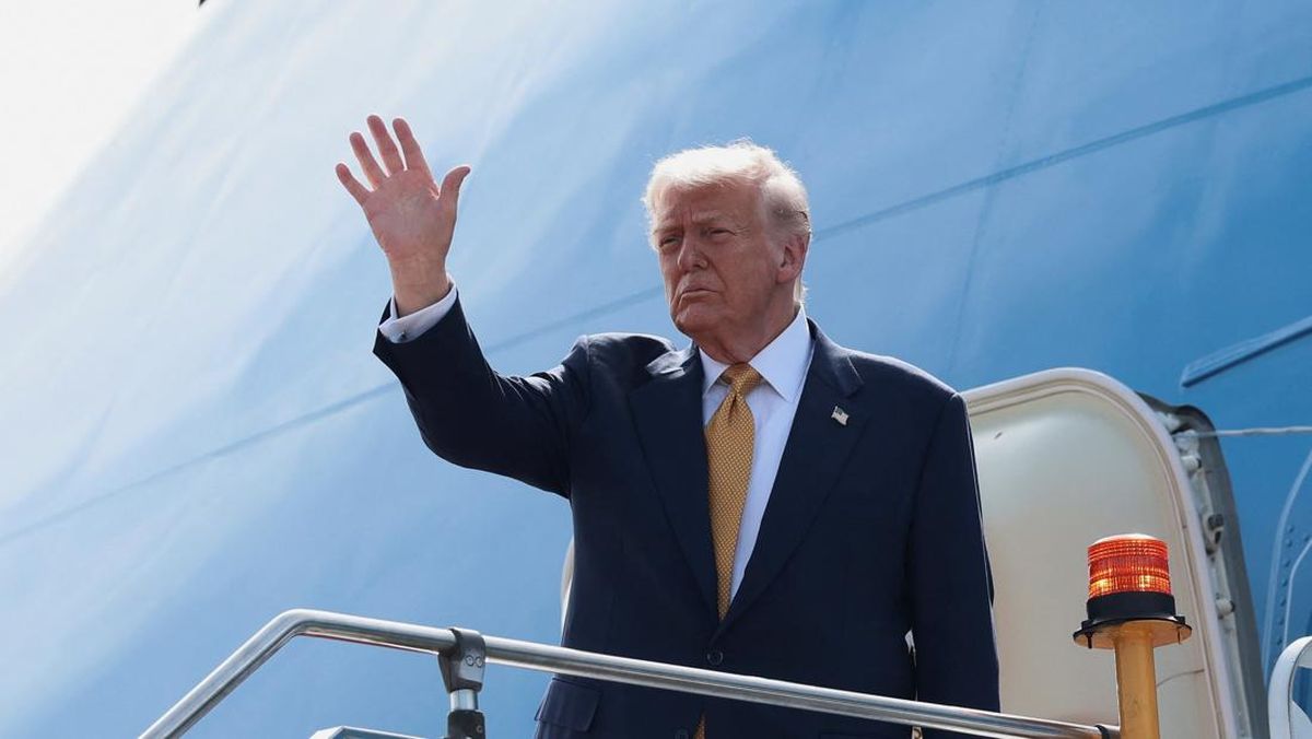 Trump Bertolak ke Jepang-China usai Hadiri KTT ASEAN