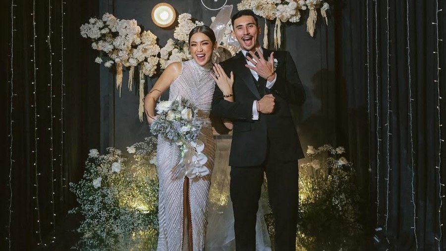 yang Paling Berat Tuh... - Insertlive.com 4 Tahun Menikah dengan Jedar, Vincent Verhaag: yang Paling Berat Tuh...