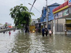 Sepekan Banjir, Wilayah Tambakrejo Semarang Masih Terendam Sepekan Banjir, Wilayah Tambakrejo Semarang Masih Terendam
