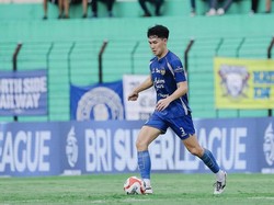 Bek PSIM Yusaku Yamadera Ternyata Jago Masak Bek PSIM Yusaku Yamadera Ternyata Jago Masak