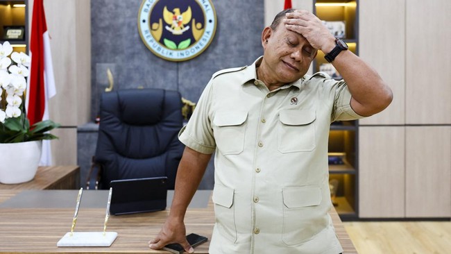 Video Kepala Badan Gizi Nasional Dadan Hindayana tengah bermain golf beredar di media sosial. Kata Dadan, acara tersebut dalam rangka penggalang dana.