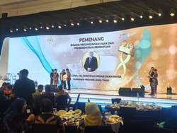 Daftar Pemenang DPD RI Awards 2025, Khofifah Terima Penghargaan Daftar Pemenang DPD RI Awards 2025, Khofifah Terima Penghargaan