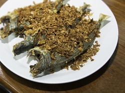 Resep Ikan Kembung Goreng Bumbu Bawang Putih yang Sedap Resep Ikan Kembung Goreng Bumbu Bawang Putih yang Sedap