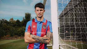 Thailand Berhasil Naturalisasi Mantan Striker Chelsea