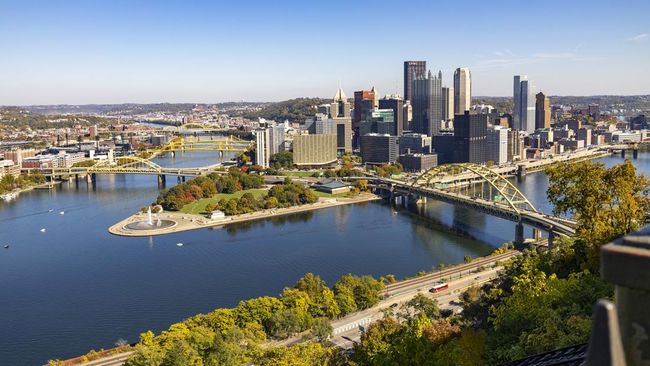 Kota 'Kerah Biru' Ini Menyimpan Magnet Wisata Tak Terbayangkan National Geographic menetapkan sebuah kota di AS sebagai destinasi yang wajib dikunjungi. Kota ini dianggap surga olahraga dan kota pabrik baja.