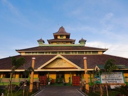 3 Peninggalan Sejarah Kesultanan Pontianak yang Masih Terjaga Hingga Kini 3 Peninggalan Sejarah Kesultanan Pontianak yang Masih Terjaga Hingga Kini