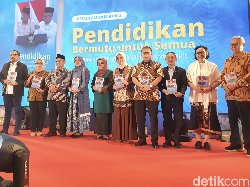 Mendikdasmen Muti Luncurkan Buku di Satu Tahun Pemerintahan, Ini Isinya Mendikdasmen Muti Luncurkan Buku di Satu Tahun Pemerintahan, Ini Isinya