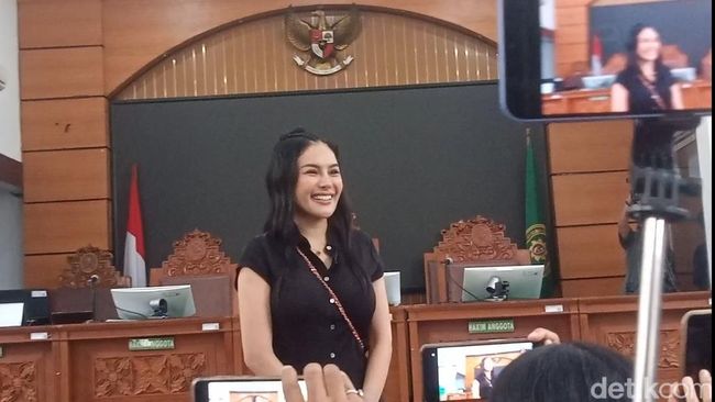 Usai Penjarakan Nikita Mirzani, Reza Gladys Kini Sasar Sosok Berinisial O