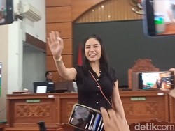 Nikita Mirzani Divonis 4 Tahun Penjara atas Kasus Pemerasan Nikita Mirzani Divonis 4 Tahun Penjara atas Kasus Pemerasan