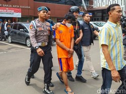 Pembuang Bayi Dengan Mulut Dilakban di Karawang Ditangkap! Pembuang Bayi Dengan Mulut Dilakban di Karawang Ditangkap!