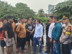 20 Sajam hingga Senapan Angin Disita di Kasus Pengacara Ditembak di Jakpus 20 Sajam hingga Senapan Angin Disita di Kasus Pengacara Ditembak di Jakpus